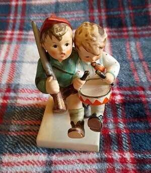 Goebel Hummel "Volunteers" #50/0 TMK-6 W. Germany no Crazing Vintage